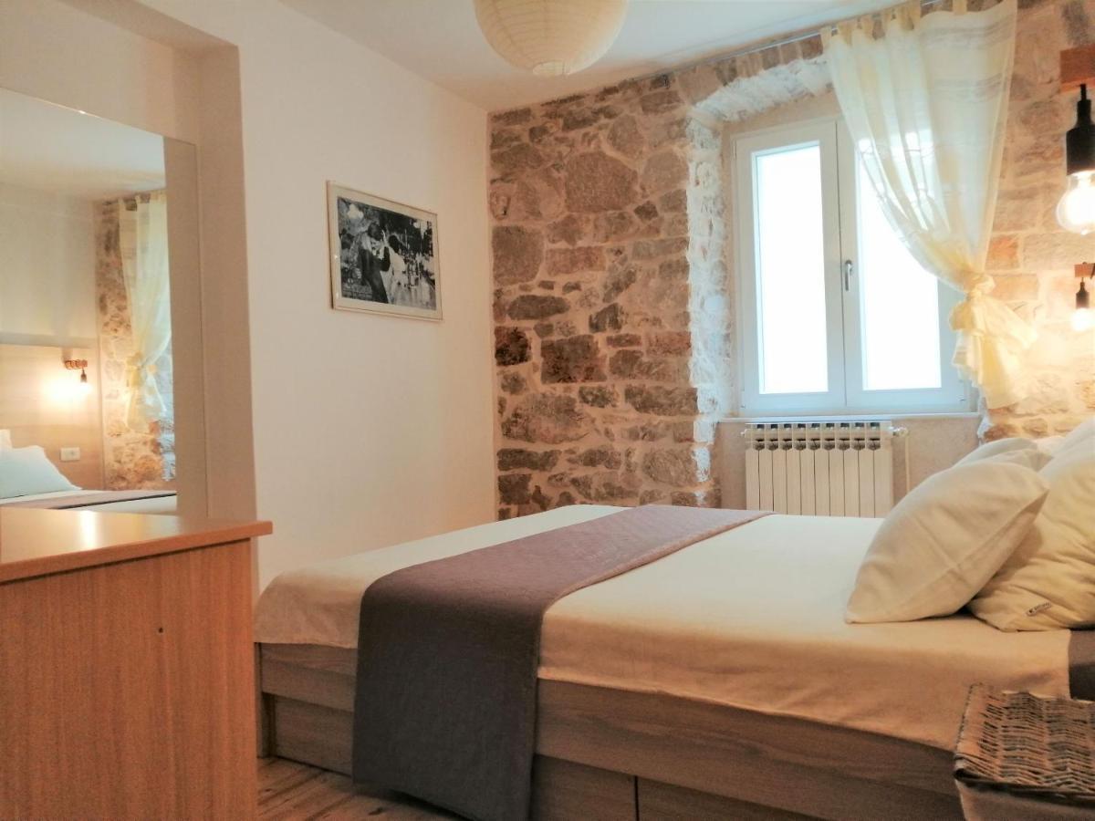 Apartment Julija Vodice Ngoại thất bức ảnh
